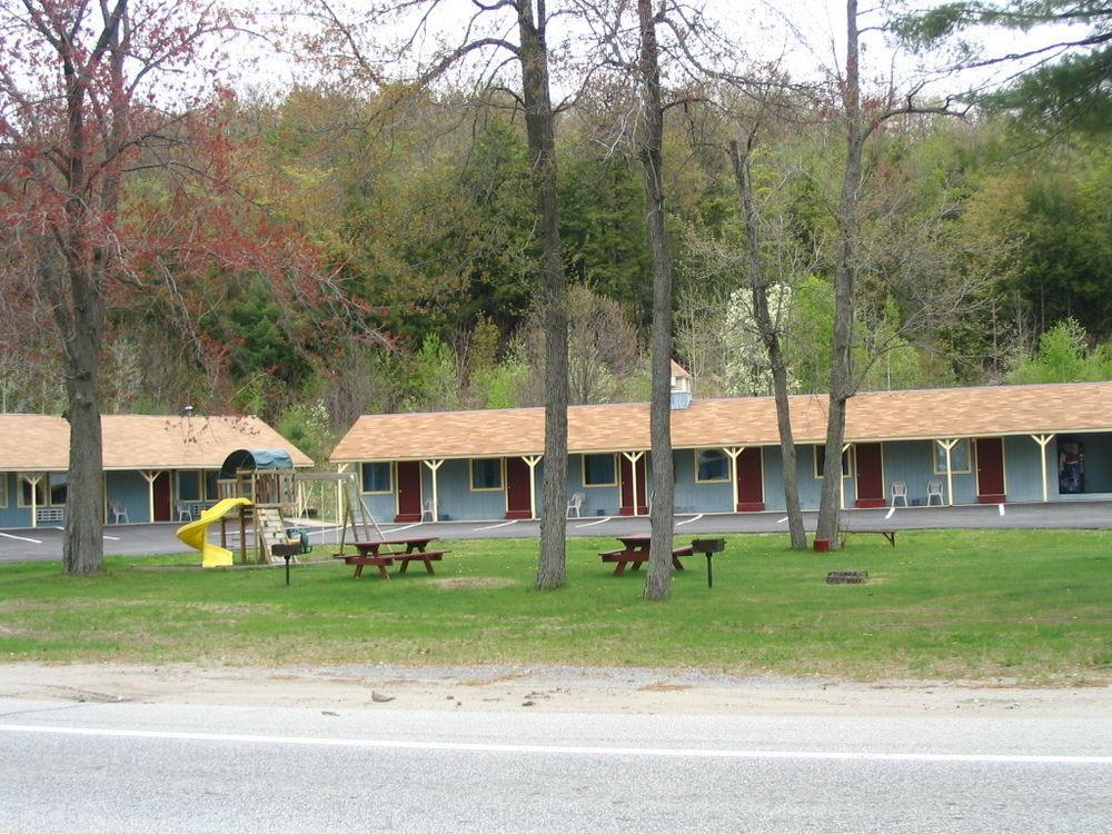 Warrensburg Inn & Suites - 6 Mi To Lake George Exterior foto