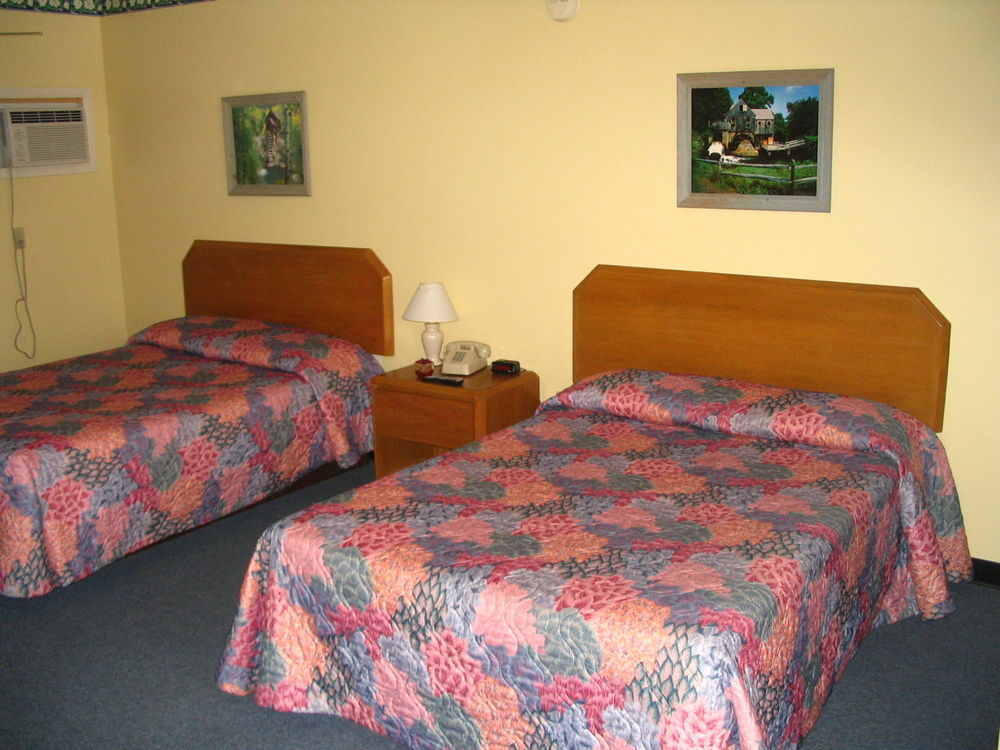 Warrensburg Inn & Suites - 6 Mi To Lake George Exterior foto